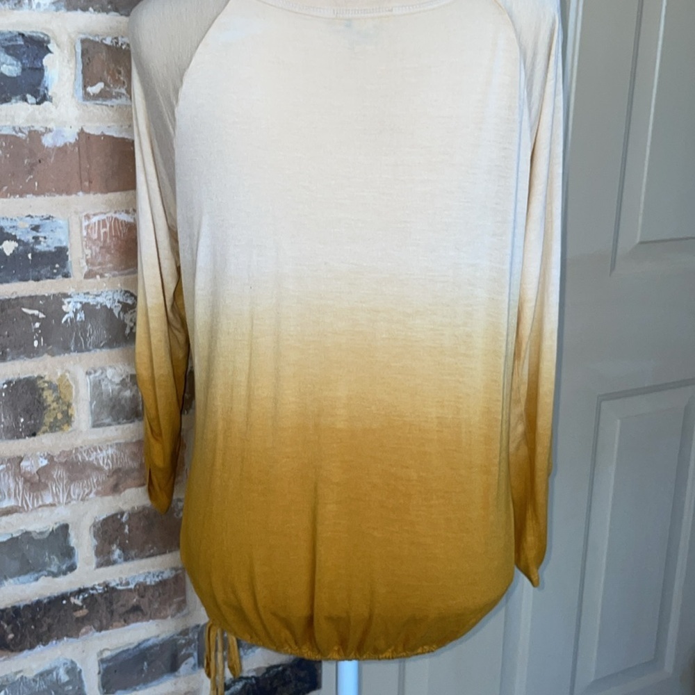 3/$20 Jule Yellow Gold & Amber Ombre Tied Waist Top Boho Chic - Picture 3 of 8
